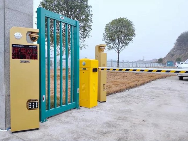 國家電網六里坪充電站車牌識別.jpg